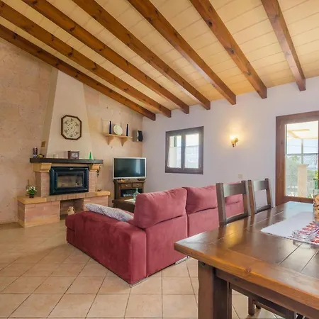 Son Frau Villa